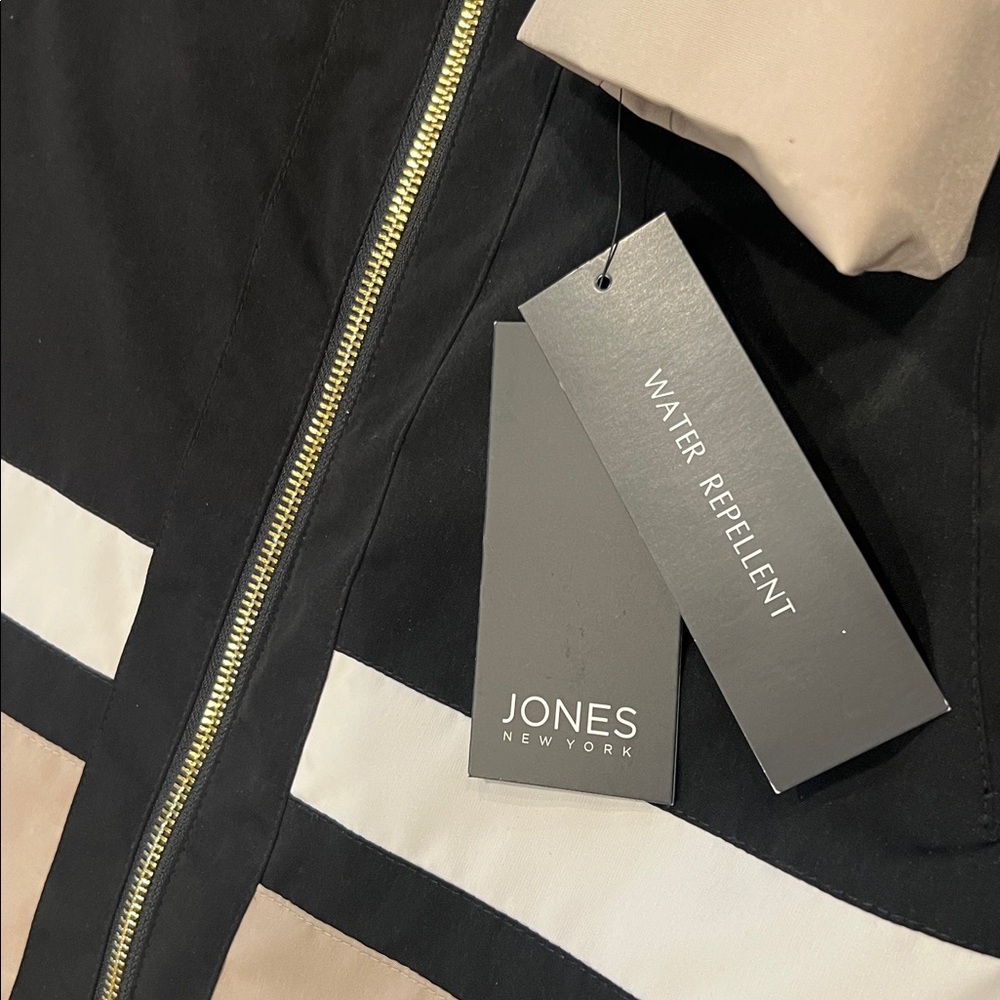 NWT Jones New York Black/Cream Jacket Size Large Rain Waterproof Lightweight - Picture 6 of 16